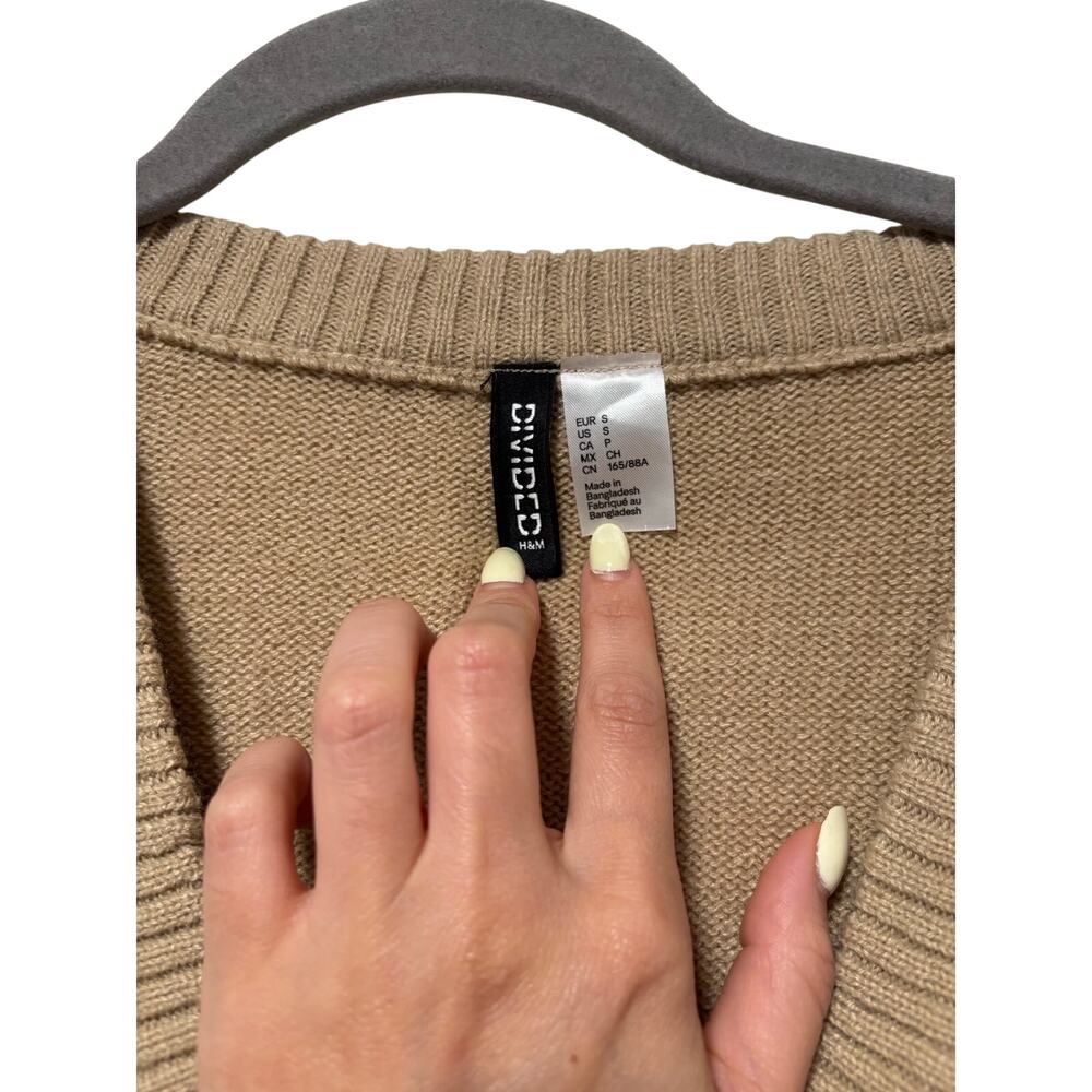 H&M Divided Beige Cropped Button Front Cardigan Women’s Balloon Sleeve - Picture 7 of 9